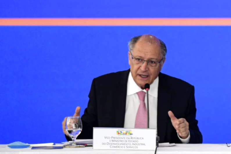 Alckmin diz que redução da escala 6×1 é “tendência no mundo inteiro”