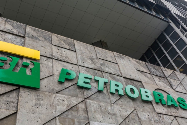 Petrobras Tem Prejuízo de R$ 2,6 Bilhões no Segundo Trimestre