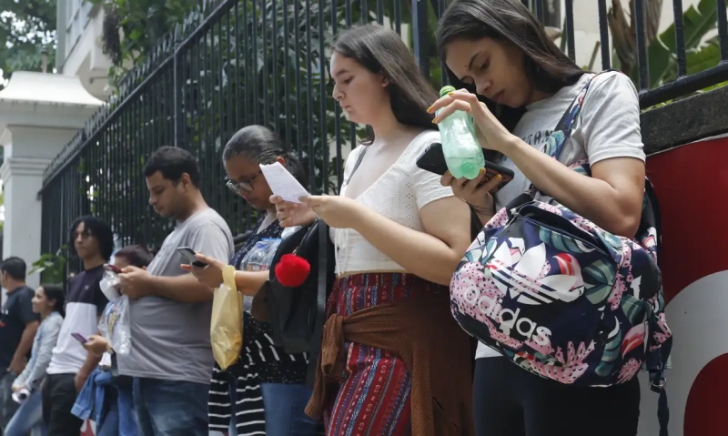 Número de jovens que não estudam nem trabalham cai para 4,6 milhões