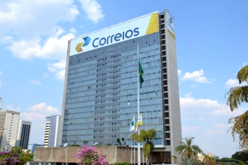 Correios abrem concurso com 3,5 mil vagas e salários de até R$ 6,8 mil