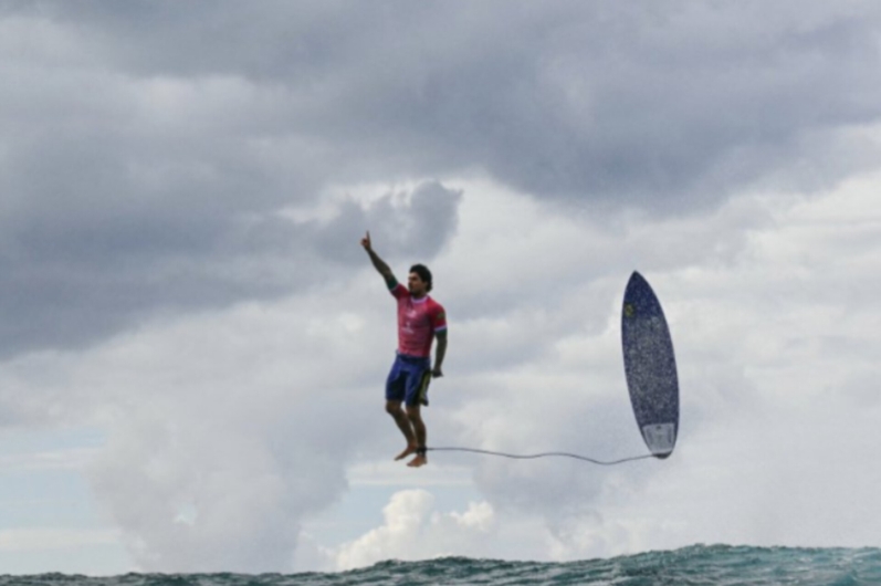 A história por trás da foto icônica de Gabriel Medina em Paris 2024