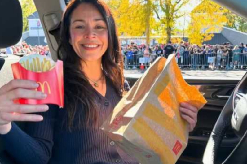 Mulher que encontrou Trump em ‘drive-thru’ de McDonald’s é de Vitória da Conquista