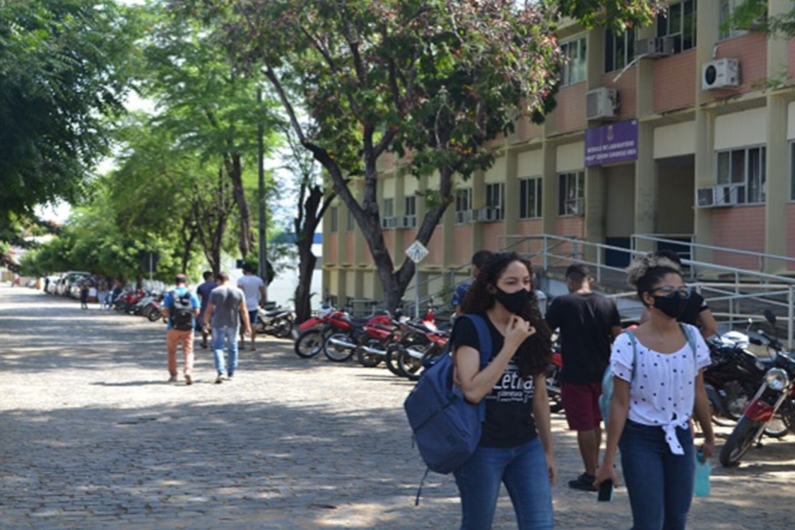 Uesb abre concurso para professor efetivo em Vitória da Conquista